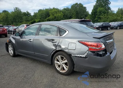 2015 Nissan Altima 2.5 z USA, uszkodzony, nr VIN 1N4AL3AP4FC480887